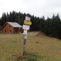 Weggabelung bei der Kapelle Maria Einsiedl