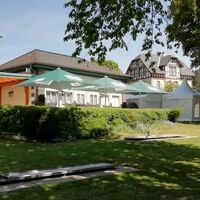 Schankwirtschaft mit Biergarten