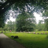 Verweilen am Wildgehege im Landschaftsgarten Bad Salzuflen