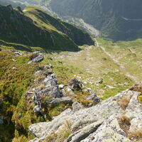 nach überwinden der Steilstufe blicke ich zurück - fast 1200m gehts hier runter