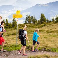 Familienwanderung am Schatzberg
