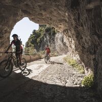 Einer der Tunnel der alten Ponale-Straße