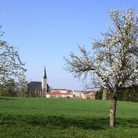 Blick auf die Kirche von Haag