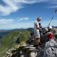 Am Gipfel der Lachenspitze