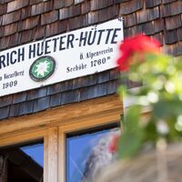 Heinrich-Hueter-Hütte auf 1.760m Seehöhe - erbaut im Jahre 1909