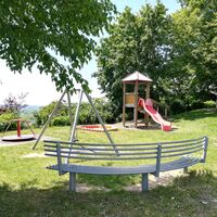 Spielplatz am Einstieg in den Rundweg
