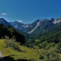 Blick in das Obere Rosental mit Kosjak (li), Hochstuhl und Weinasch