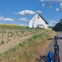 Friedensscheune bei Bell