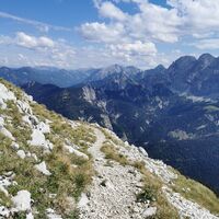 Abstieg hinab zur Vereiner-Alm