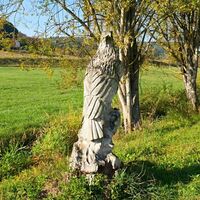 Holzskulptur am Sauschwänzle-Weg