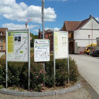Informationstafeln am Bahnhof Lauterecken