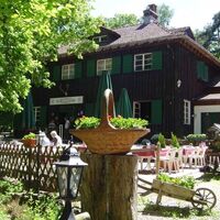Lindemannsruhe - Außenansicht mit Terrasse
