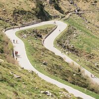 Die letzten Serpentinen vor dem Passo San Marco
