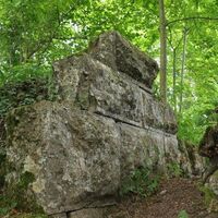 Schildmauer der Burgruine Bogeneck
