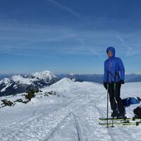 Der Gipfel der Struška (1944 m); ebener Platz genug für ein ganzes Fußballfeld.