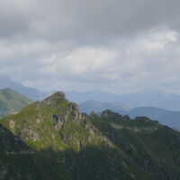 das Zwölferköpfl in der Sonne