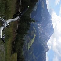 Auch der Ausblick auf die Leoganger Steinberge kommt nicht zu kurz. Hier unterhalb des Gasthauses Biberg.