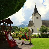 Kinderspielplatz diekt nebe der Terasse