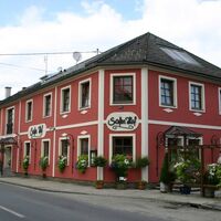 Der haubengekrönte Safenhof in Bad Waltersdorf