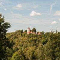 Stöckenburg mit St. Martinskirche in Vellberg