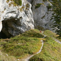 der Eingang der Bärenhöhle (Potočka zijavka)