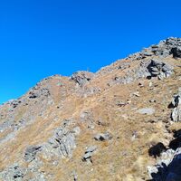 Gipfelkreuz des Deneck in Sicht