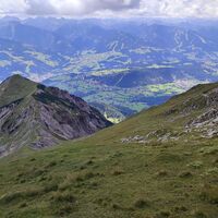 Wegloser Abstieg zum Kamm zur Kampspitze