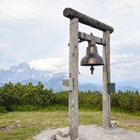 Wunschglocke am Gipfel