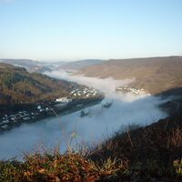 Blick vom Collisturm in Richtung Bullay und Marienburg