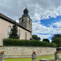 Zur-Hilfe-Gottes-Kirche Queienberg - Grabfeld