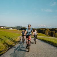 Radtour Radfahrerinnen Donauradweg