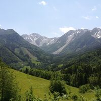 Blick von Alt-Hl. Michael in das obere Bärental sowie zum Kosiak (li.), zum Hochstuhl und Weinasch