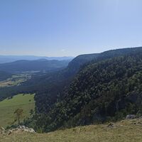 Eine Sicht auf die imposanten Felsen der Hohen Wand!