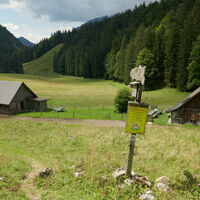 bei der Fuchsalm stoppen wir bevors mit den Rädern zurück zum Auto geht