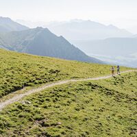 Trailrunning in der Region Seefeld - Südwandsteig Leutasch - Blick auf die Gehrenspitze und das Hochplateau.jpg