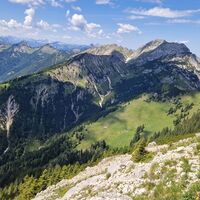 Blick nach Westen zur Weitalpspitze und Hochplatte