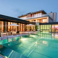 Villa Vitalis Pool Aspach am Römerradweg (c) Innviertel Tourismus Erber