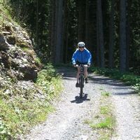 Rasante Abfahrt vom Kunkelspass Richtung Tamins