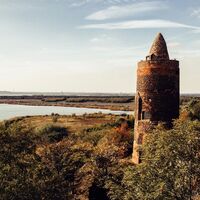 Roter Turm in Pouch