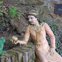 Froschkönig an der Heimburg in Niederheimbach