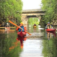 Kajakfahrer auf dem Hungerkanal von Kajaani