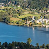 Ossiacher See mit Stift Ossiach