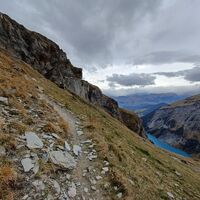 Sicht zum Panixer Stausee nach Graubünden