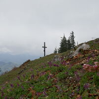 und in die andere Richtung ist dann schon das Kreuz zu erkennen