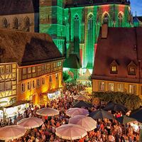 Rothenburger Weindorf auf dem Grünen Markt und Kirchplatz