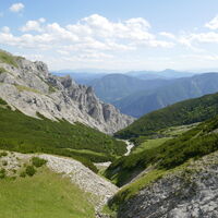 es ist richtig warm und wir freuen uns schon auf die Abkühlung im Karlschütt