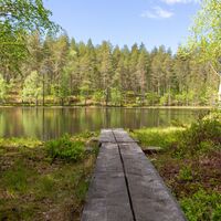 Stege der Välilampi-Unterkunft