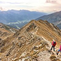 Am Grat entlang wandern wir zum Großen Hengst