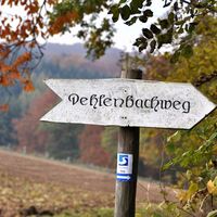 Wegweiser_alt und neu