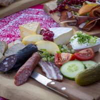 Vesperbrett im Wanderheim Kreuzmoos